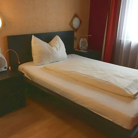 Falken Lucerna